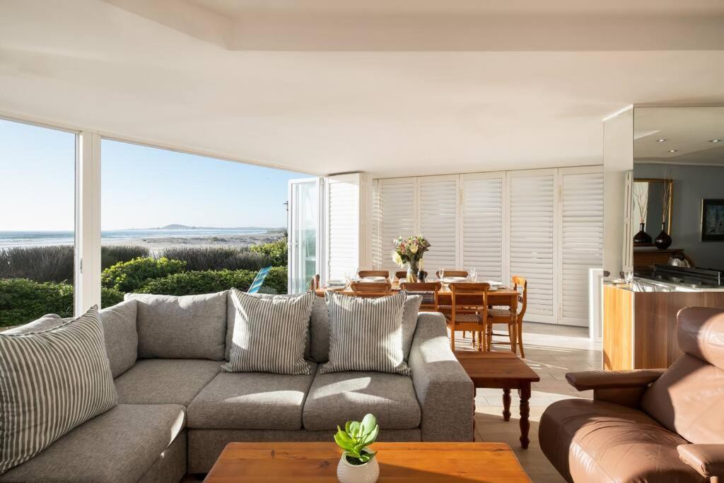 Apartment Seaside Serenity With Ocean View Cape Town