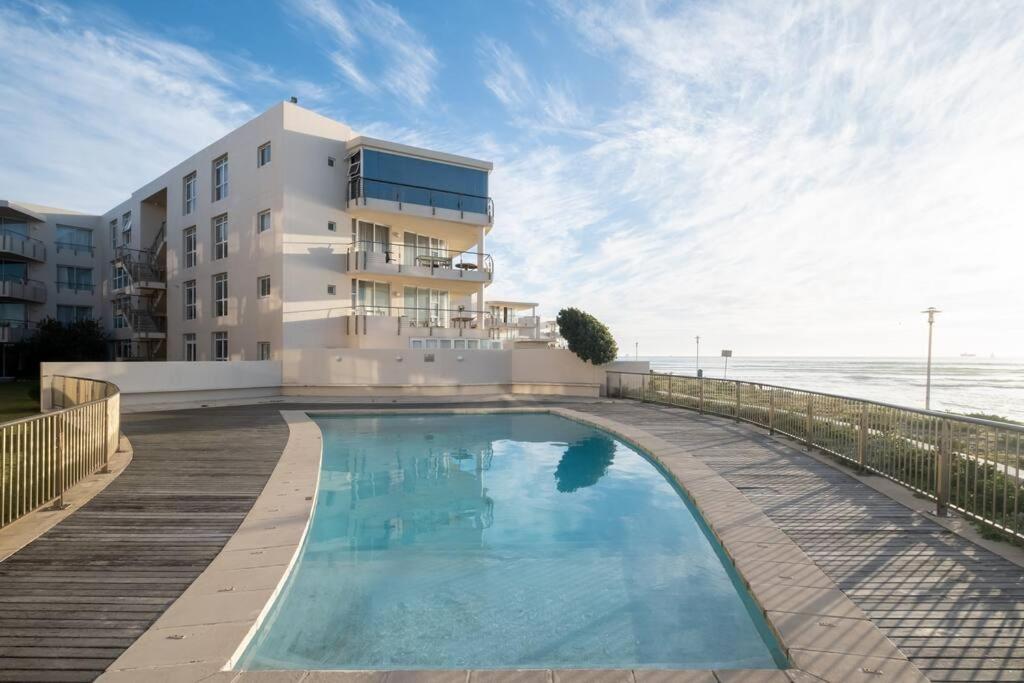 Apartment Seaside Serenity With Ocean View *