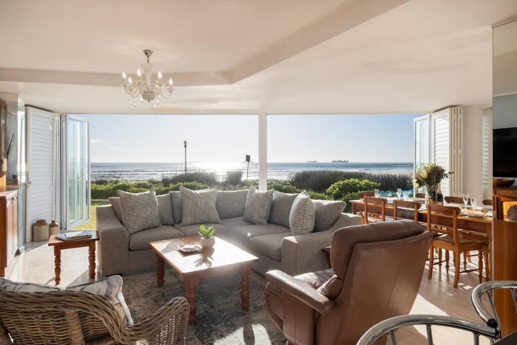 Apartment Seaside Serenity With Ocean View